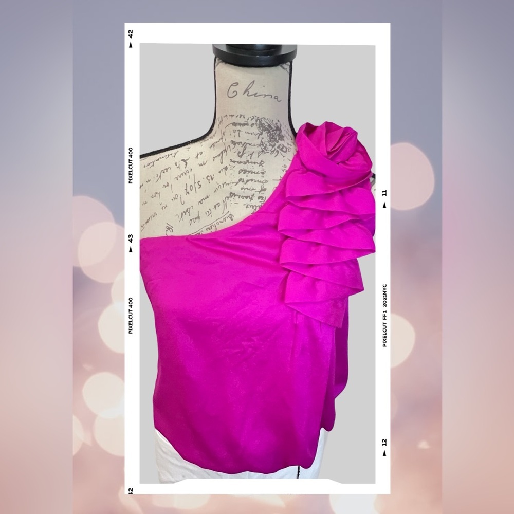 Women’s fuchsia bow top in size MEDIUM. Just gorgeous!!